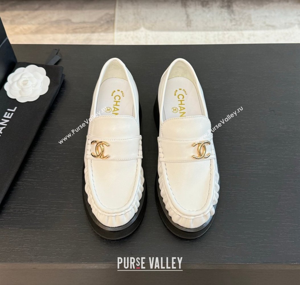 Chanel Calfskin Loafers 5.5cm with Metal CC White 2024 CH112002 (MD-2411120006)