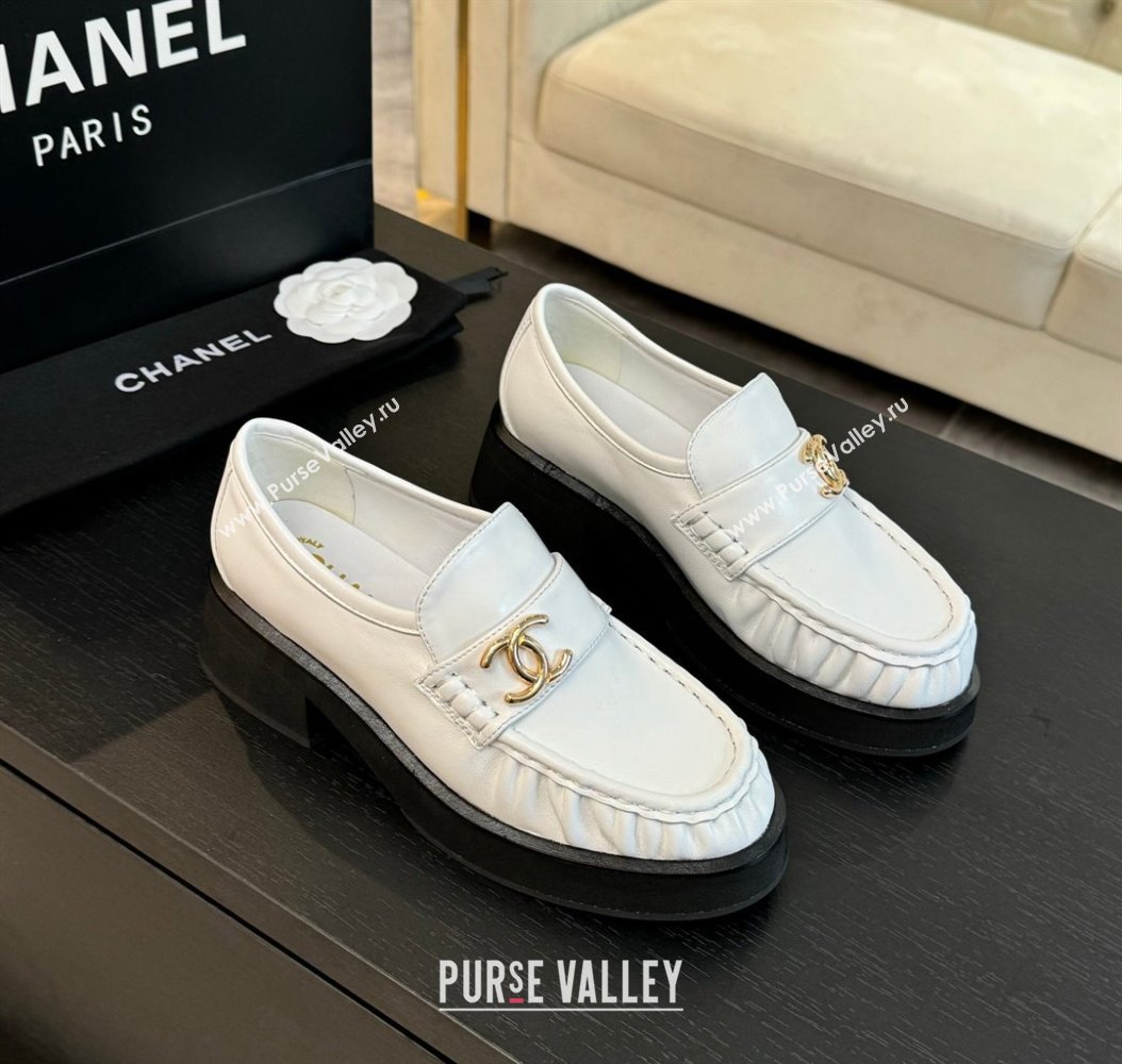 Chanel Calfskin Loafers 5.5cm with Metal CC White 2024 CH112002 (MD-2411120006)