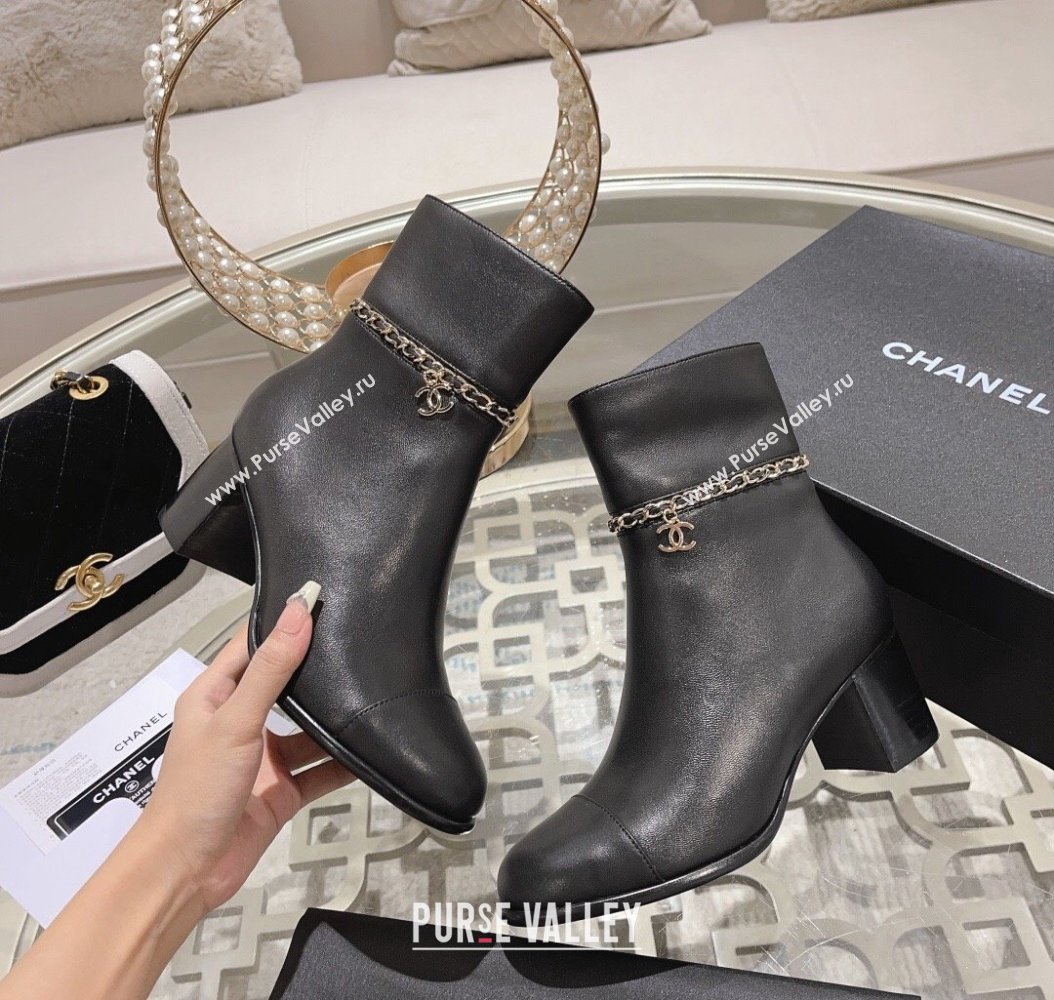 Chanel Calfskin Leather Heel Ankle Boots with Chain Black 2024 CH112007 (MD-241120053)