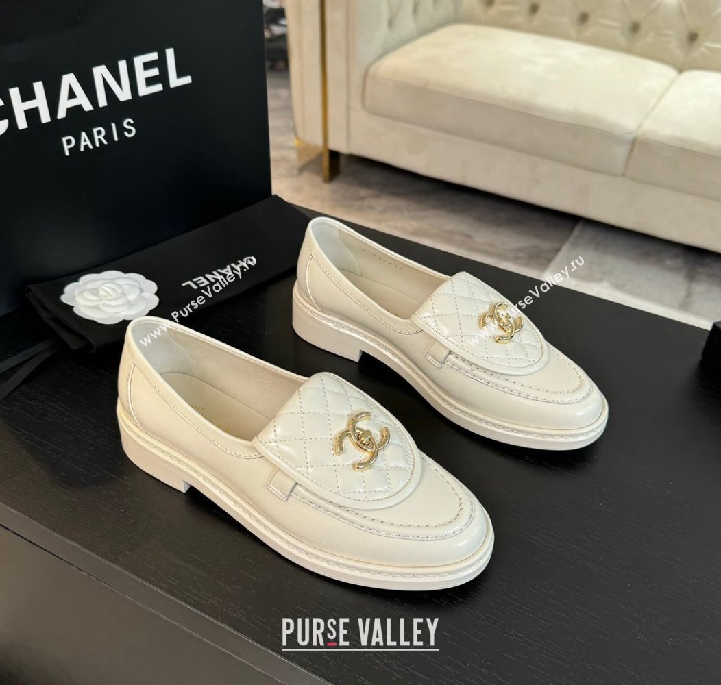 Chanel Calfskin Flat Loafers with Quilted CC Foldover G45474 White 2024 (MD-241120074)