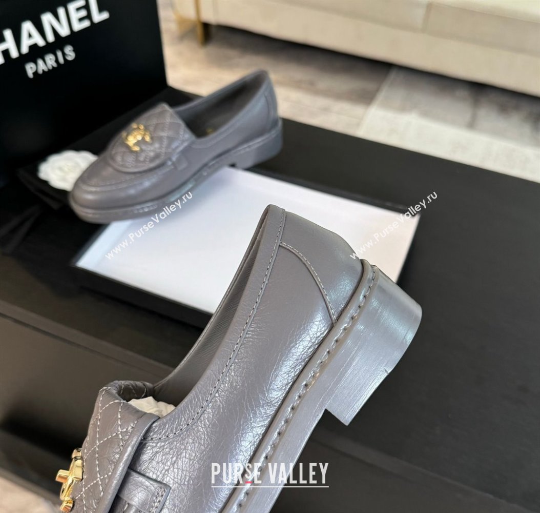 Chanel Calfskin Flat Loafers with Quilted CC Foldover G45474 Grey 2024 (MD-241120076)