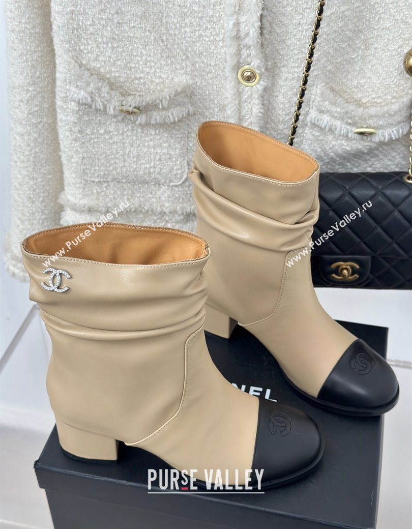 Chanel Calfskin Leather Heel Pile Ankle Boots Beige 2024 CH112007 (MD-241120095)