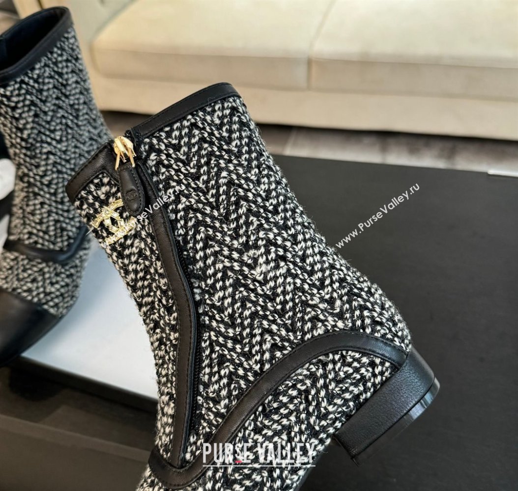 Chanel Tweed Patchwork Ankle Boots Black/White 2024 CH112008 (MD-241120100)