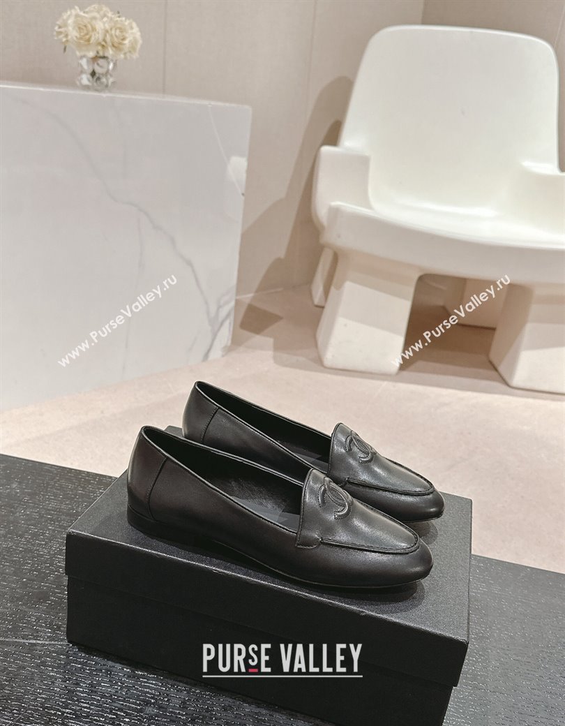 Chanel Calfskin Leather Loafers Flat with One-Tone CC Black 2024 CH112003 (KL-2411120008)