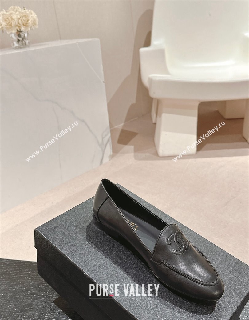 Chanel Calfskin Leather Loafers Flat with One-Tone CC Black 2024 CH112003 (KL-2411120008)