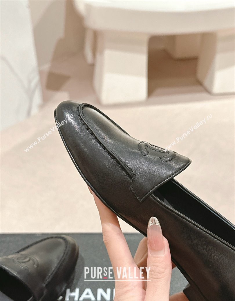 Chanel Calfskin Leather Loafers Flat with One-Tone CC Black 2024 CH112003 (KL-2411120008)