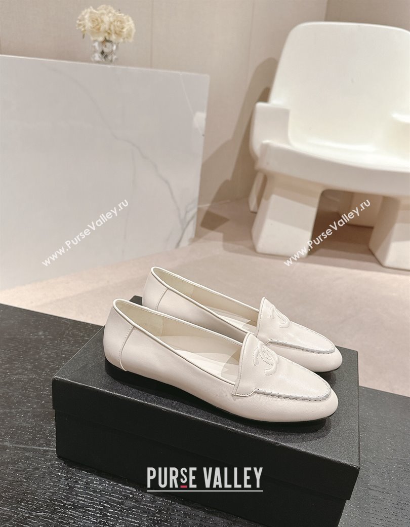 Chanel Calfskin Loafers Flat with One-Tone CC White 2024 CH112003 (KL-2411120009)