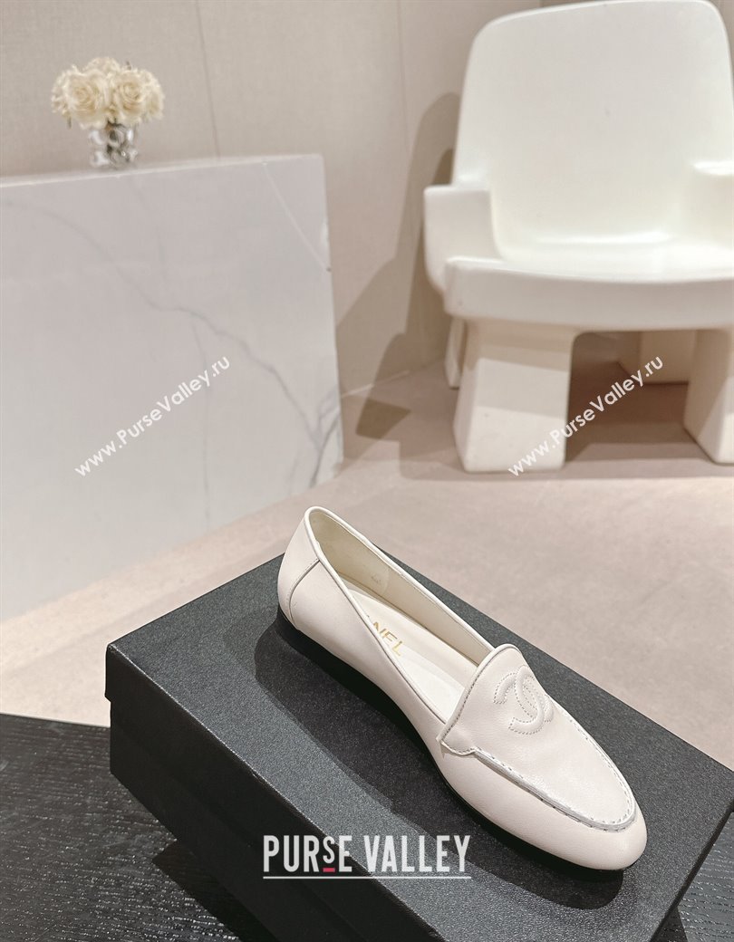 Chanel Calfskin Loafers Flat with One-Tone CC White 2024 CH112003 (KL-2411120009)