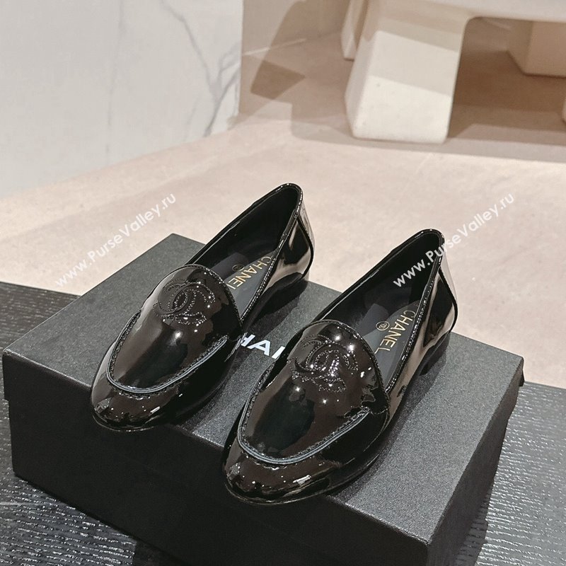 Chanel Patent Calfskin Loafers Flat with One-Tone CC Black 2024 CH112003 (KL-2411120011)