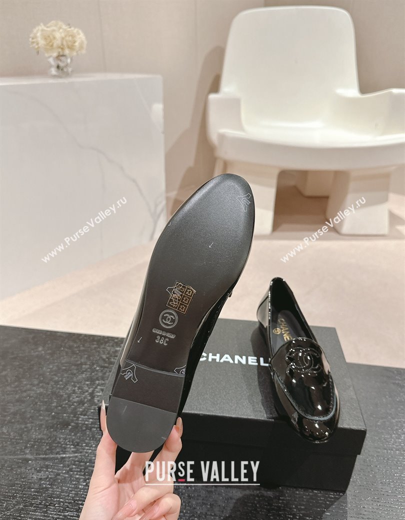 Chanel Patent Calfskin Loafers Flat with One-Tone CC Black 2024 CH112003 (KL-2411120011)