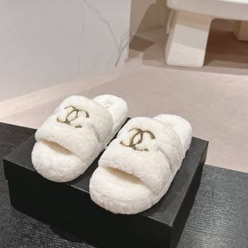 Chanel Shearling Wool Platform Slides Sandal with Gold-Tone CC White 2024 CH112101 (KL-241121001)