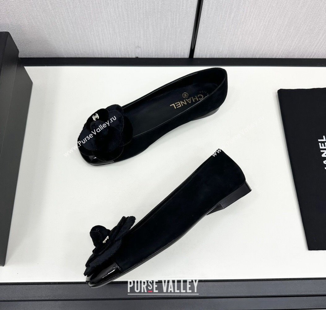 Chanel Suede Ballet Flats with Camellia Bloom Black2 2024 CH112104 (KL-241121024)