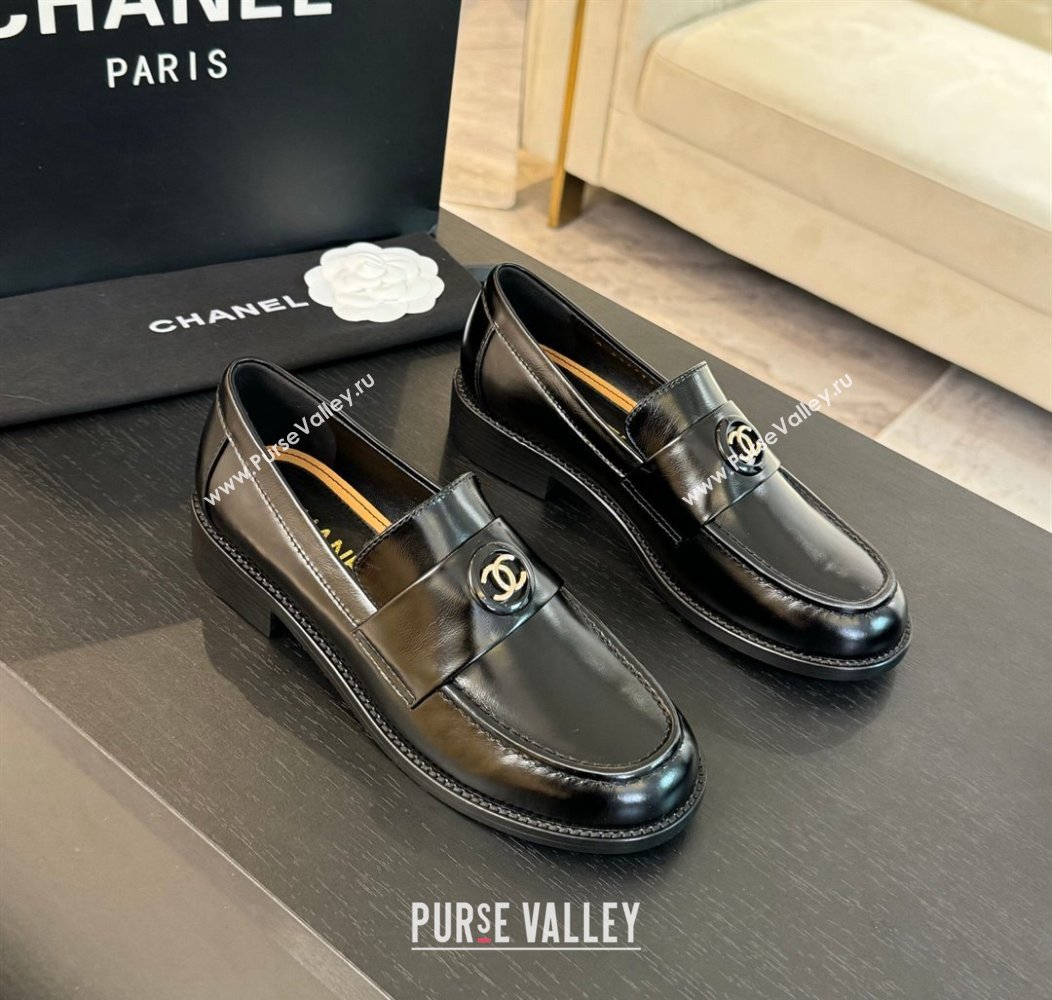 Chanel Shiny Calfskin Loafers with Circle CC Black 2024 G45988 (KL-2411120019)