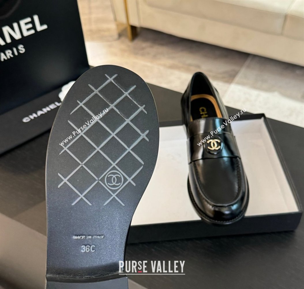 Chanel Shiny Calfskin Loafers with Circle CC Black 2024 G45988 (KL-2411120019)