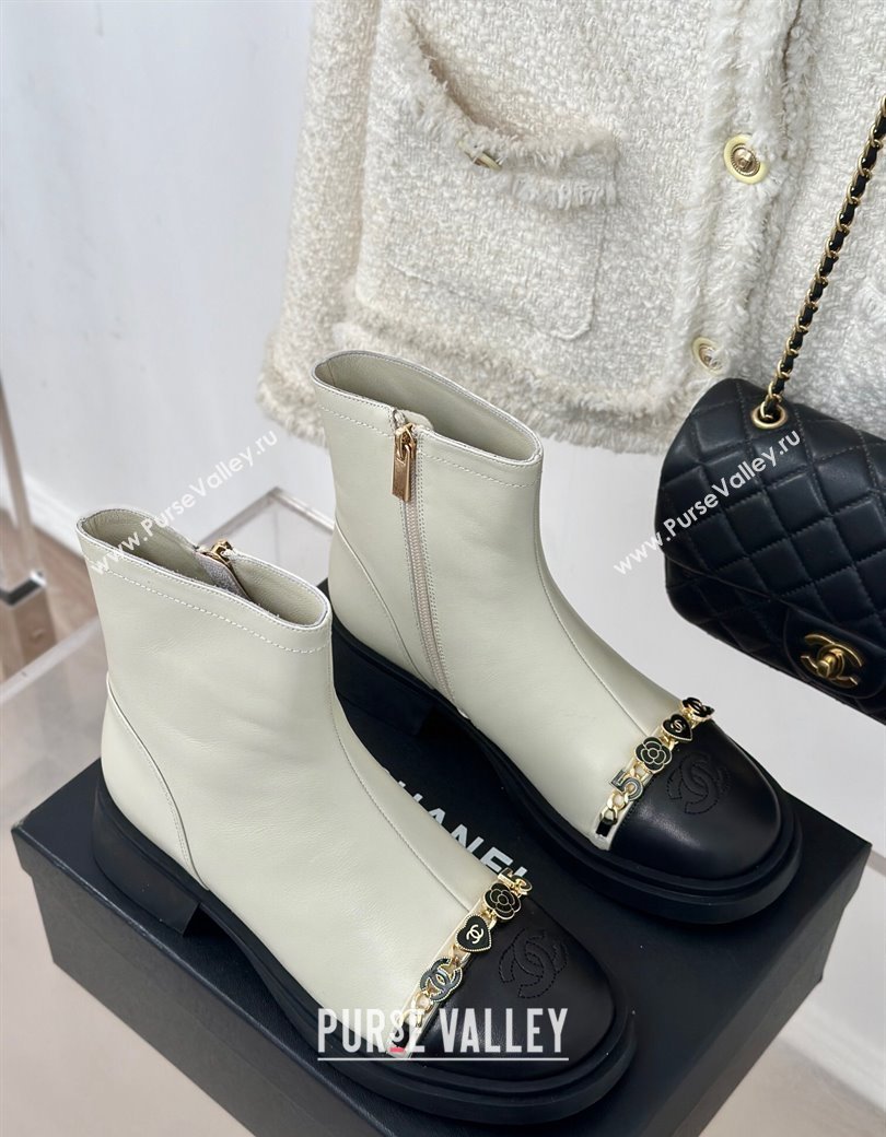 Chanel Lambskin Ankle Boots 4cm with Charm Strap White 2024 CH112109 (KL-241121053)