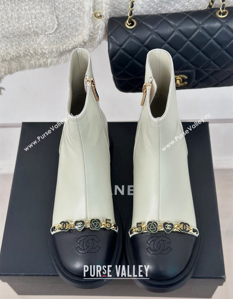 Chanel Lambskin Ankle Boots 4cm with Charm Strap White 2024 CH112109 (KL-241121053)