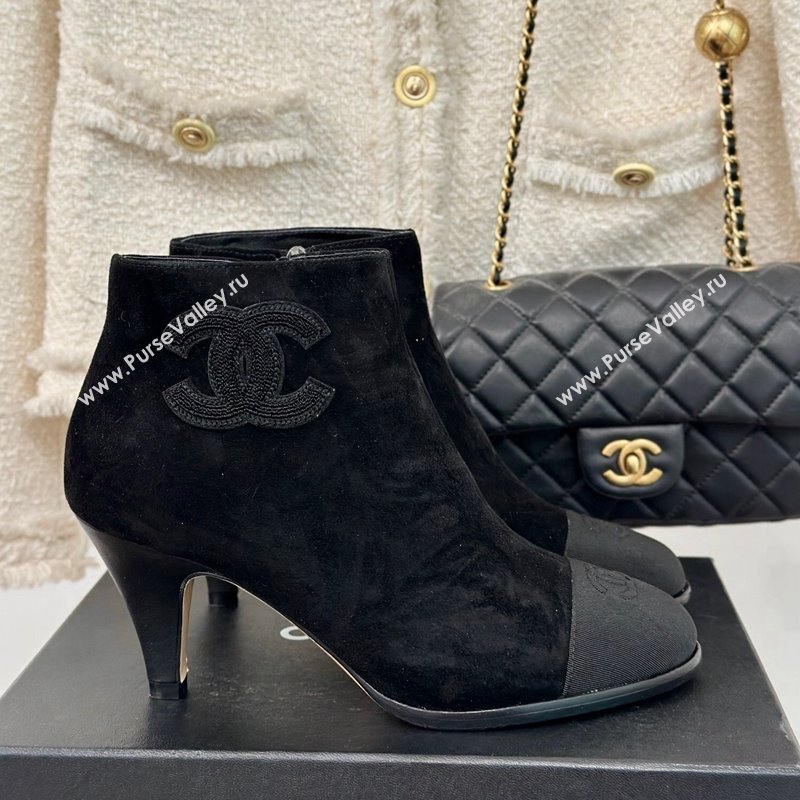 Chanel Suede Ankle Boots 7cm with CC Patch Black 2024 CH112112 (KL-241121068)