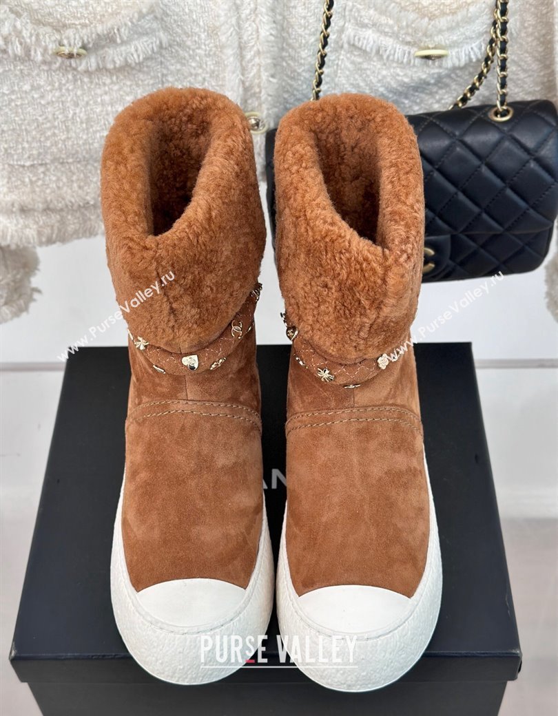 Chanel Suede Shearling Snow Boots with Charm Strap Brown 2024 CH112010 (KL-241120142)