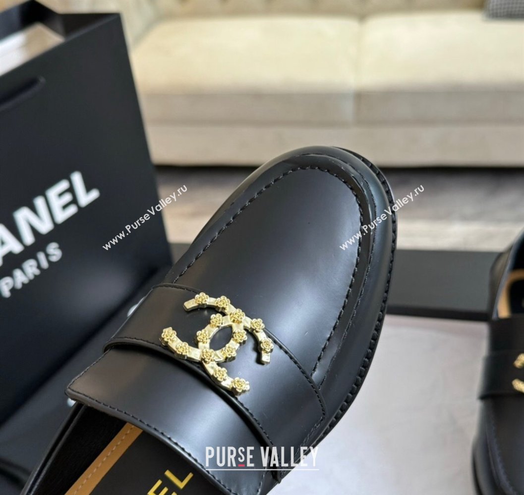 Chanel Shiny Calfskin Loafers with Camellia CC G45663 Black 2024 (SS-2411120032)