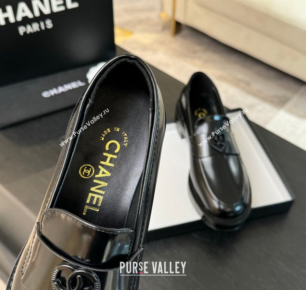 Chanel Shiny Calfskin Loafers with Black Heart Black 2024 CH112004 (SS-2411120014)