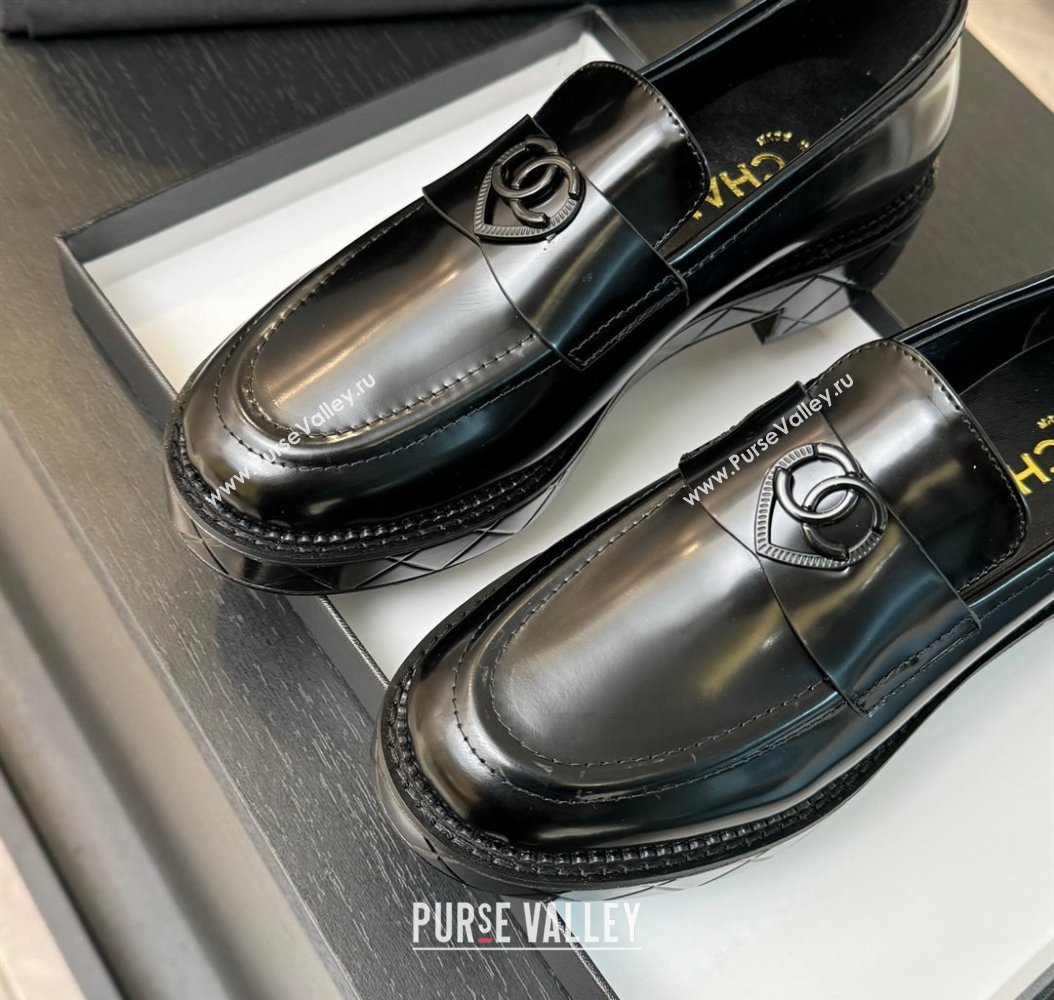 Chanel Shiny Calfskin Loafers with Black Heart Black 2024 CH112004 (SS-2411120014)