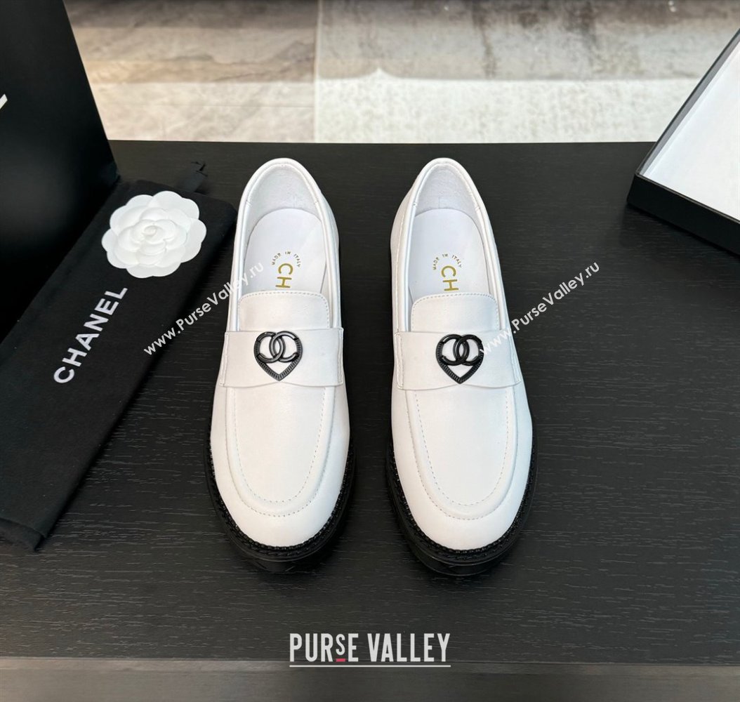 Chanel Calfskin Leather Loafers with Black Heart White 2024 CH112004 (SS-2411120016)