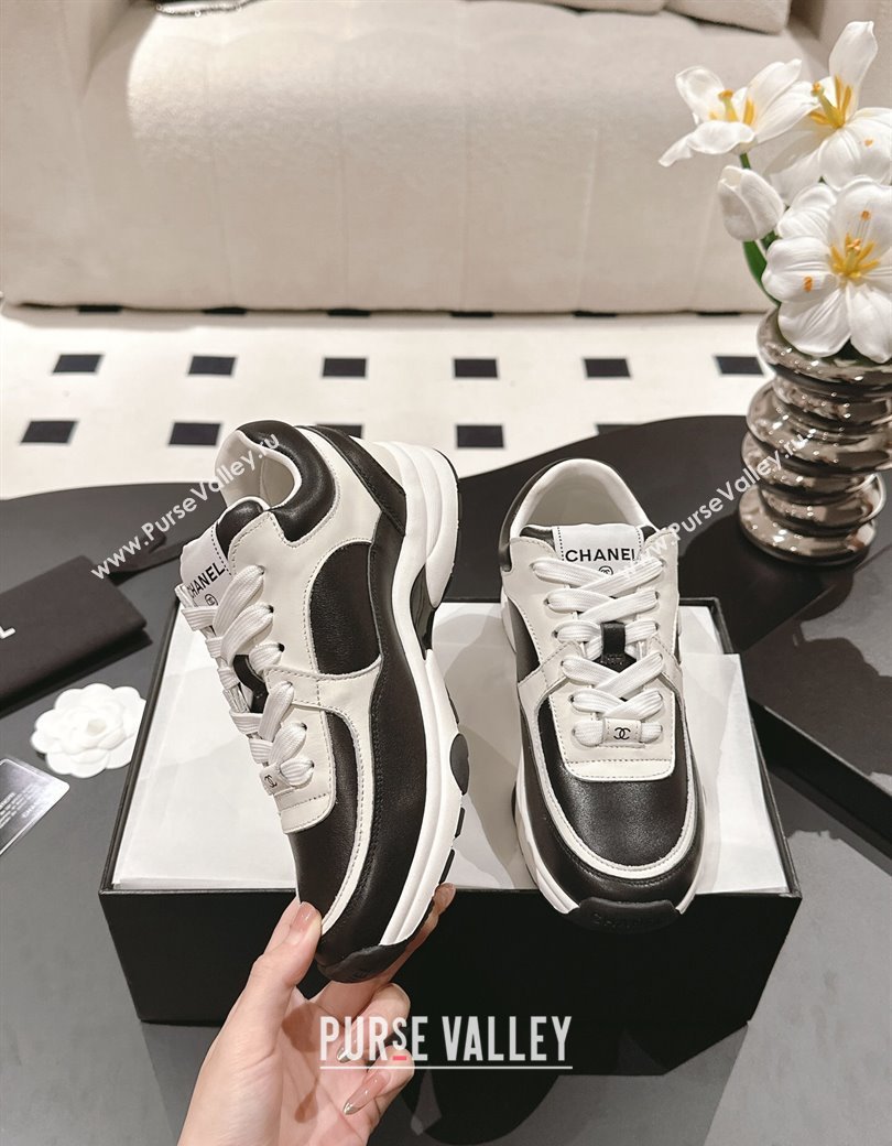 Chanel Calfskin Sneakers White2/Black 2024 G46086 (SS-241120134)