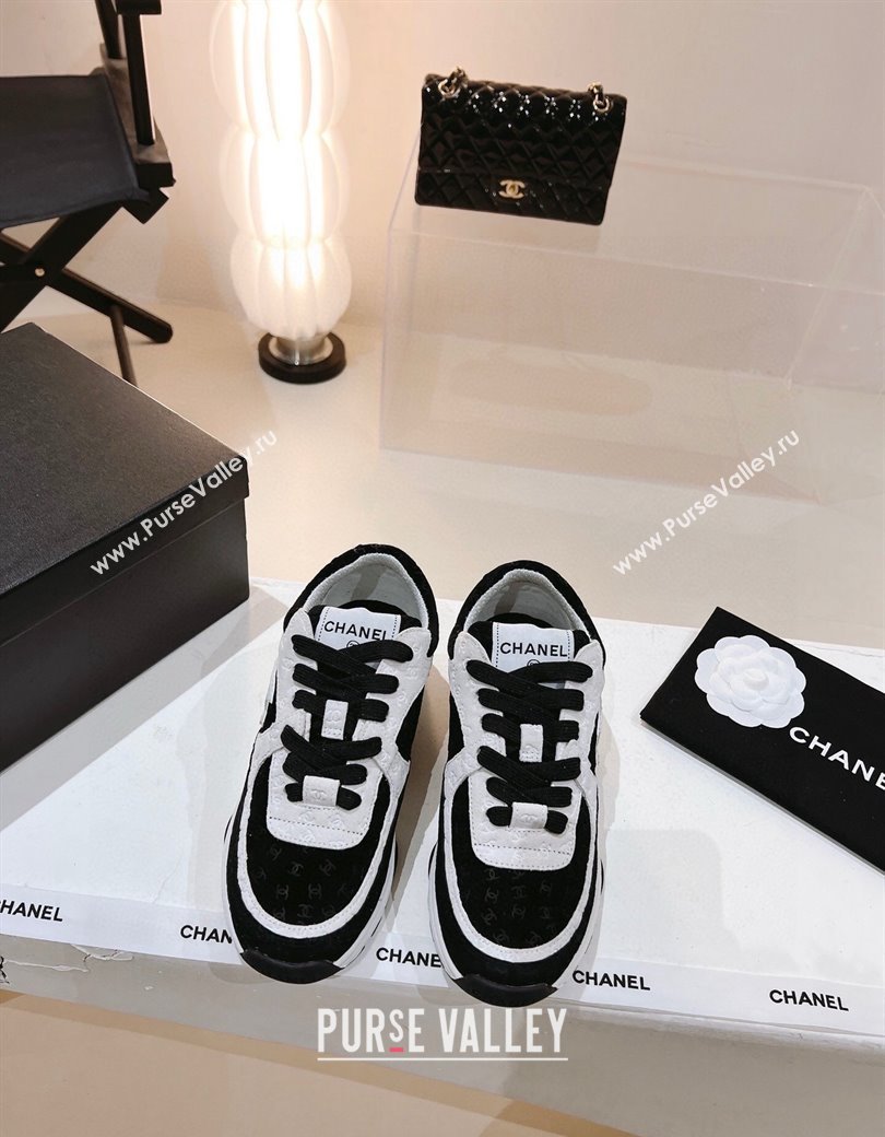 Chanel CC Suede Sneakers White/Black 2024 G38299 (SS-241120138)