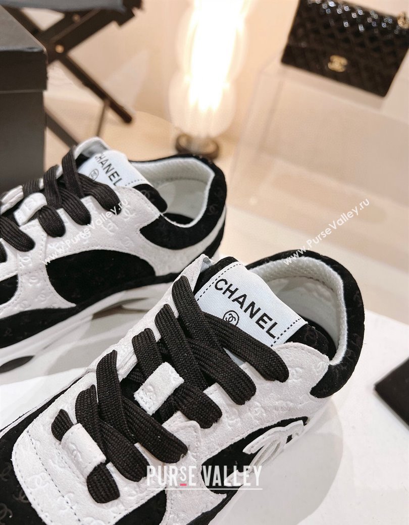 Chanel CC Suede Sneakers White/Black 2024 G38299 (SS-241120138)