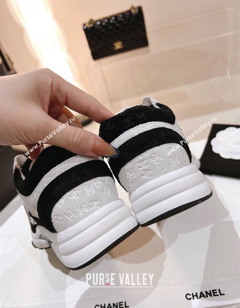 Chanel CC Suede Sneakers White/Black 2024 G38299 (SS-241120138)