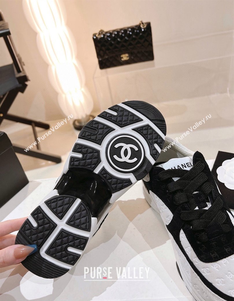 Chanel Suede Sneakers White/Black2 2024 G38299 (SS-241120139)