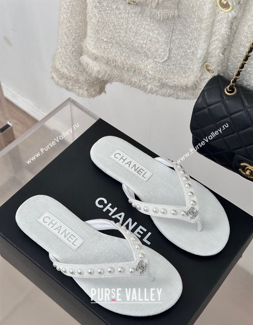 Chanel Velvet Flat Thongs Sandal with Pearls G46205 White 2024 (MD-241121177)