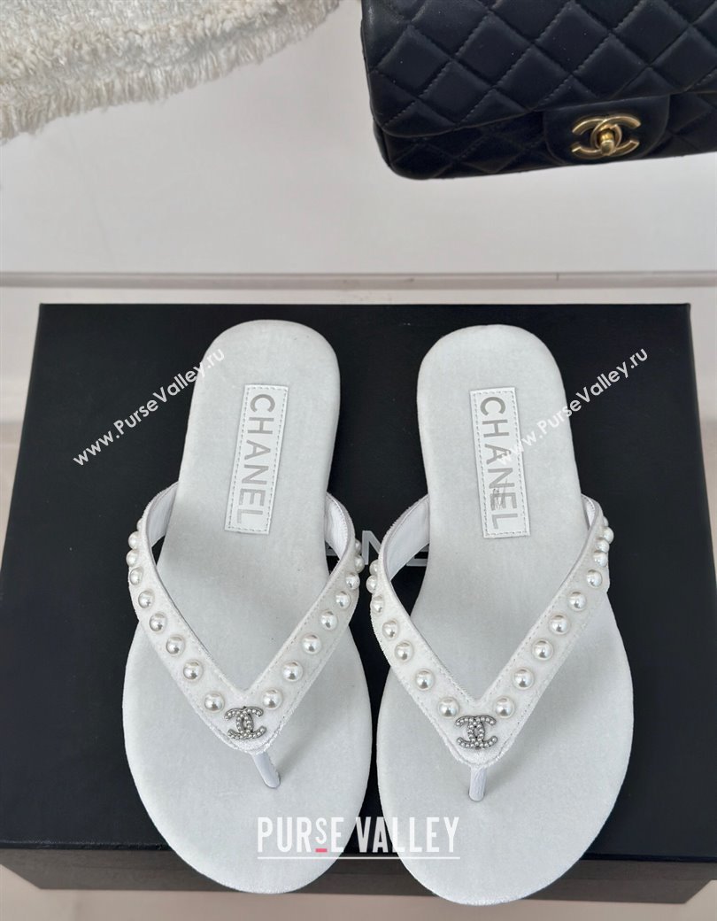 Chanel Velvet Flat Thongs Sandal with Pearls G46205 White 2024 (MD-241121177)