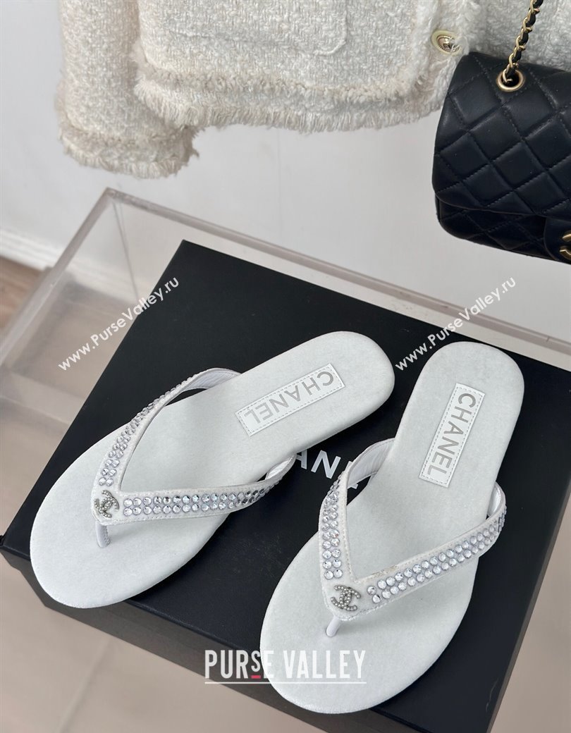 Chanel Velvet Flat Thongs Sandal with Strass G46205 White 2024 (MD-241121184)