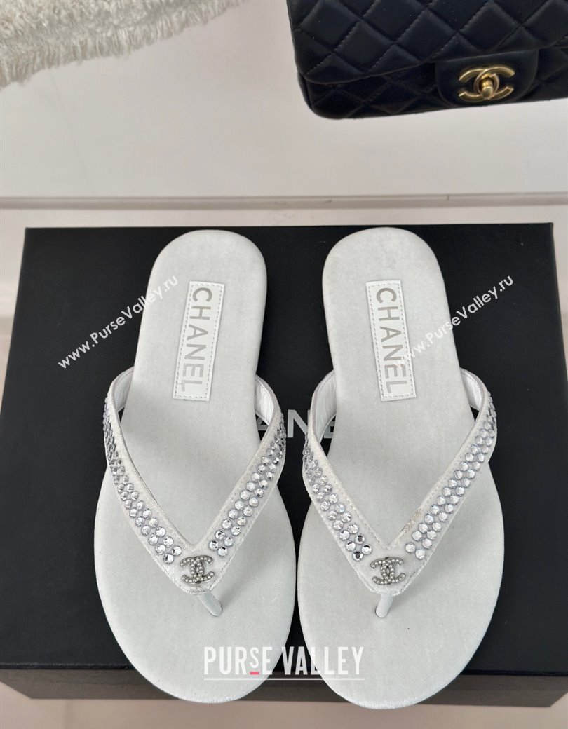 Chanel Velvet Flat Thongs Sandal with Strass G46205 White 2024 (MD-241121184)