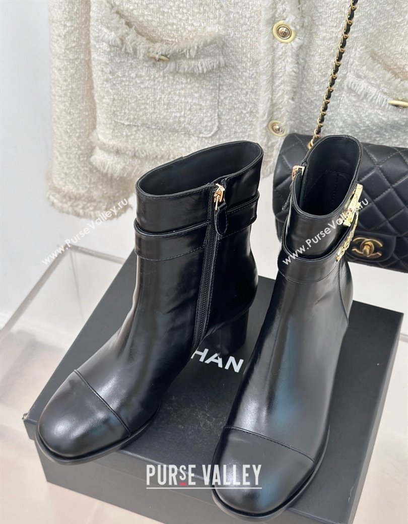 Chanel Calfskin Ankle Boots 8cm with CHANEL Strap Black 2024 CH112114 (MD-241121090)