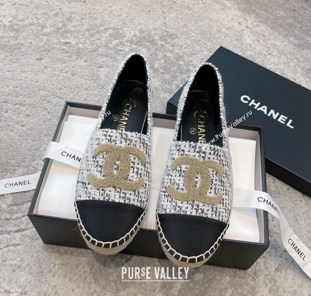 Chanel Tweed Espadrilles Flat with Gold-Tone CC Black 2024 CH112118 (KL-241121106)