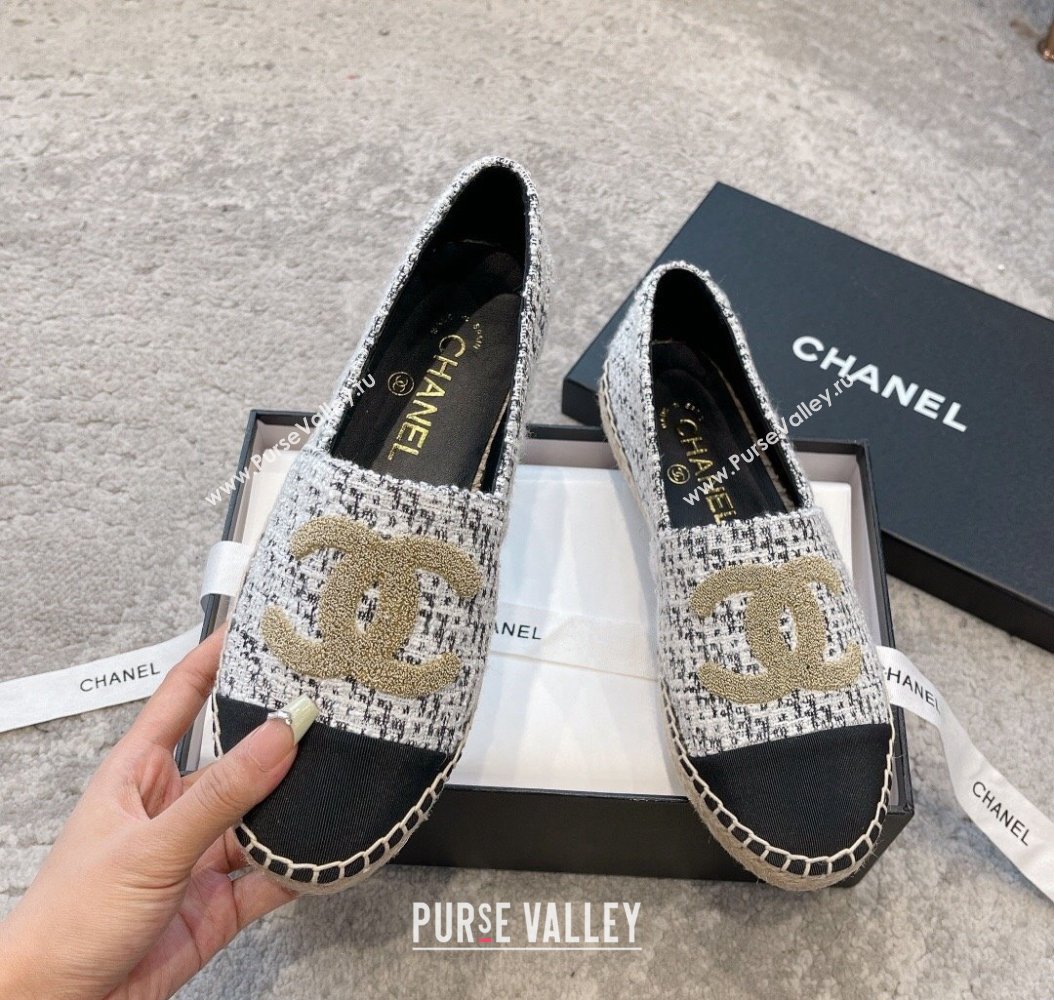 Chanel Tweed Espadrilles Flat with Gold-Tone CC Black 2024 CH112118 (KL-241121106)