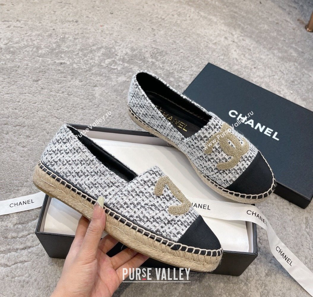 Chanel Tweed Espadrilles Flat with Gold-Tone CC Black 2024 CH112118 (KL-241121106)