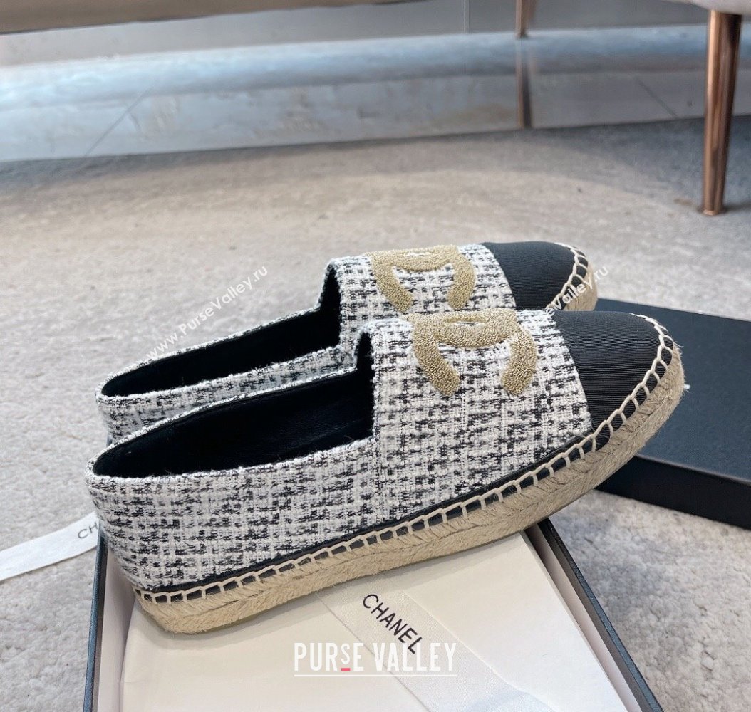 Chanel Tweed Espadrilles Flat with Gold-Tone CC Black 2024 CH112118 (KL-241121106)