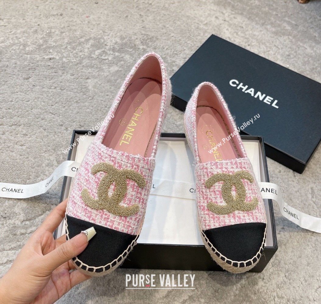 Chanel Tweed Espadrilles Flat with Gold-Tone CC Light Pink 2024 CH112118 (KL-241121109)