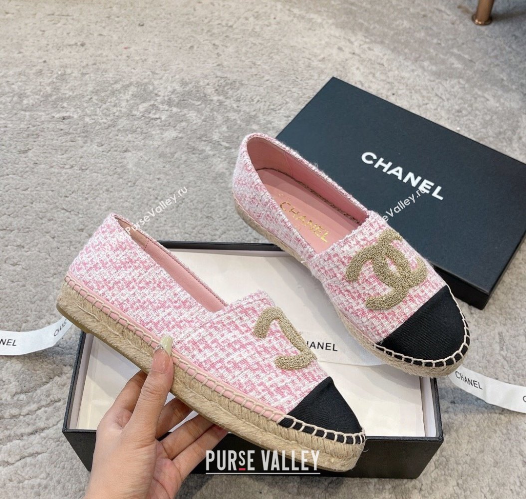 Chanel Tweed Espadrilles Flat with Gold-Tone CC Light Pink 2024 CH112118 (KL-241121109)