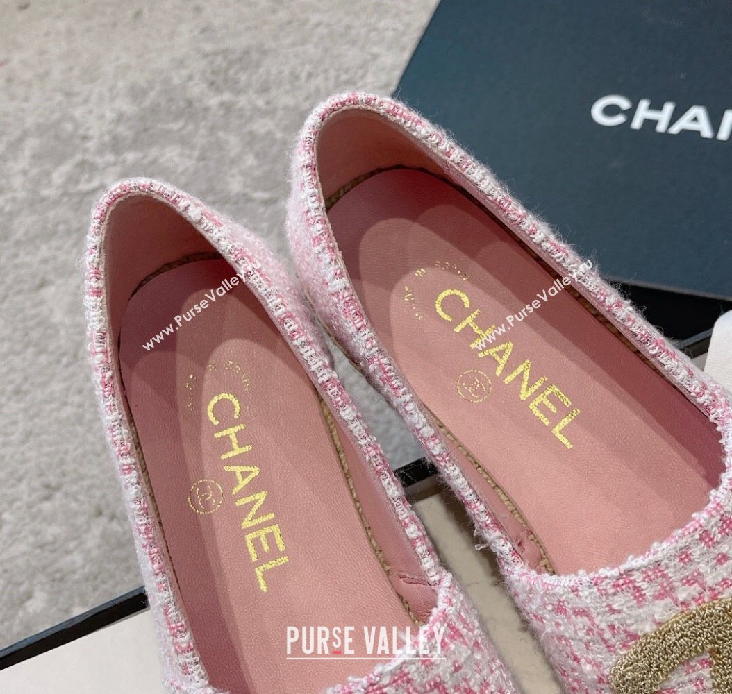 Chanel Tweed Espadrilles Flat with Gold-Tone CC Light Pink 2024 CH112118 (KL-241121109)