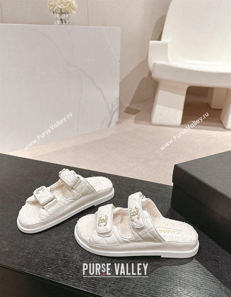 Chanel Quilted Calfskin Shearling Wool Flat Slides Sandal with Chain CC White 2024 (KL-241121144)