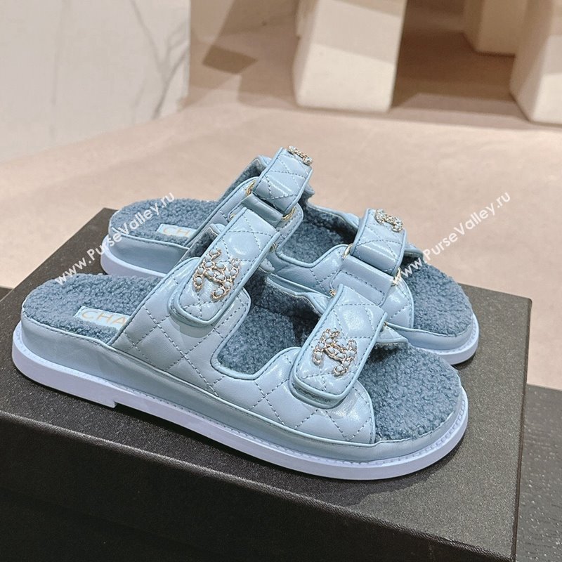 Chanel Quilted Calfskin Shearling Wool Flat Slides Sandal with Chain CC Light Blue 2024 (KL-241121147)