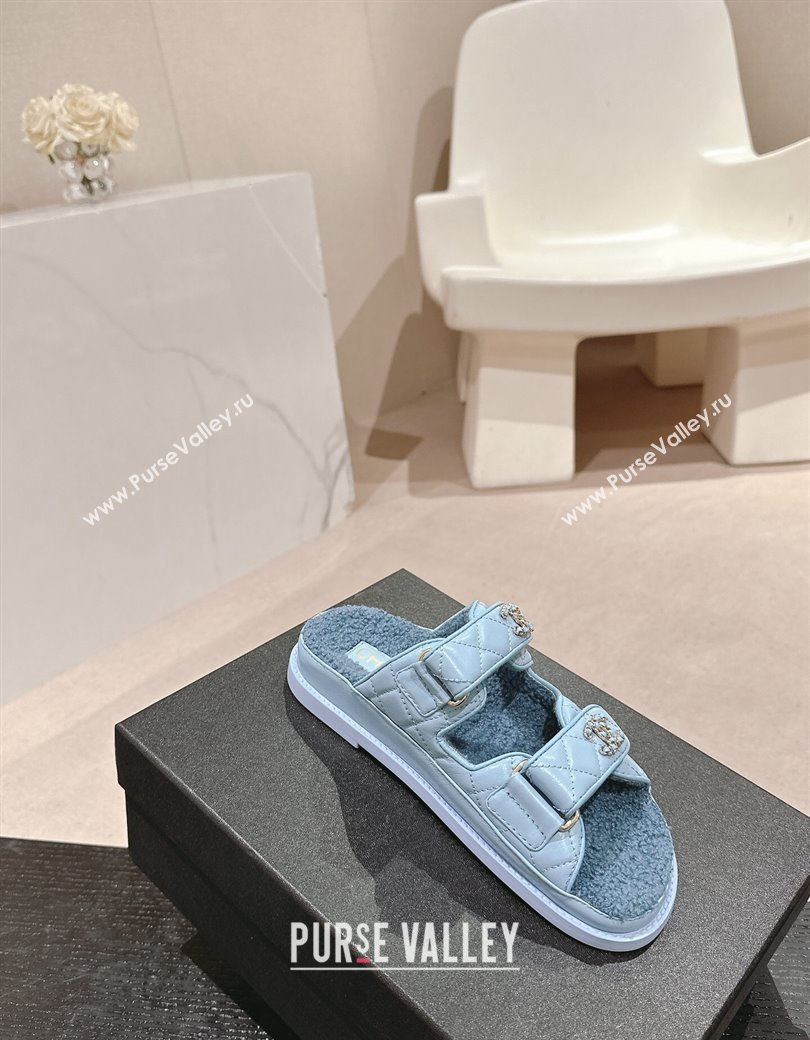 Chanel Quilted Calfskin Shearling Wool Flat Slides Sandal with Chain CC Light Blue 2024 (KL-241121147)