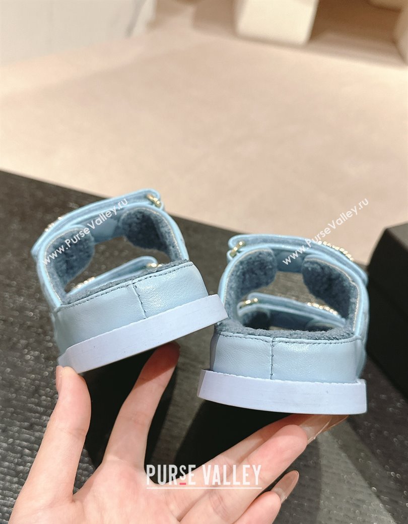 Chanel Quilted Calfskin Shearling Wool Flat Slides Sandal with Chain CC Light Blue 2024 (KL-241121147)