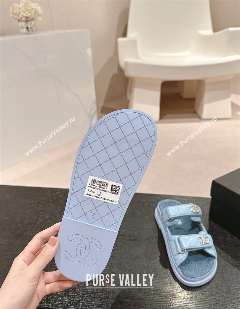 Chanel Quilted Calfskin Shearling Wool Flat Slides Sandal with Chain CC Light Blue 2024 (KL-241121147)