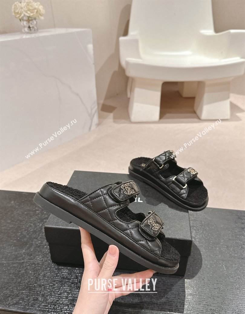 Chanel Quilted Calfskin Shearling Wool Flat Slides Sandal with Chain CC Black 2024 (KL-241121149)