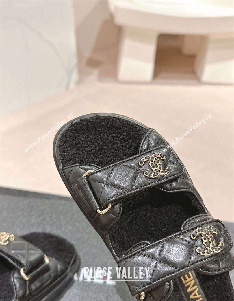 Chanel Quilted Calfskin Shearling Wool Flat Slides Sandal with Chain CC Black 2024 (KL-241121149)